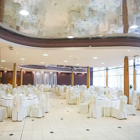 Imperial 3*